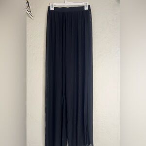 Black Cher and see-through Wide-Leg Pants
